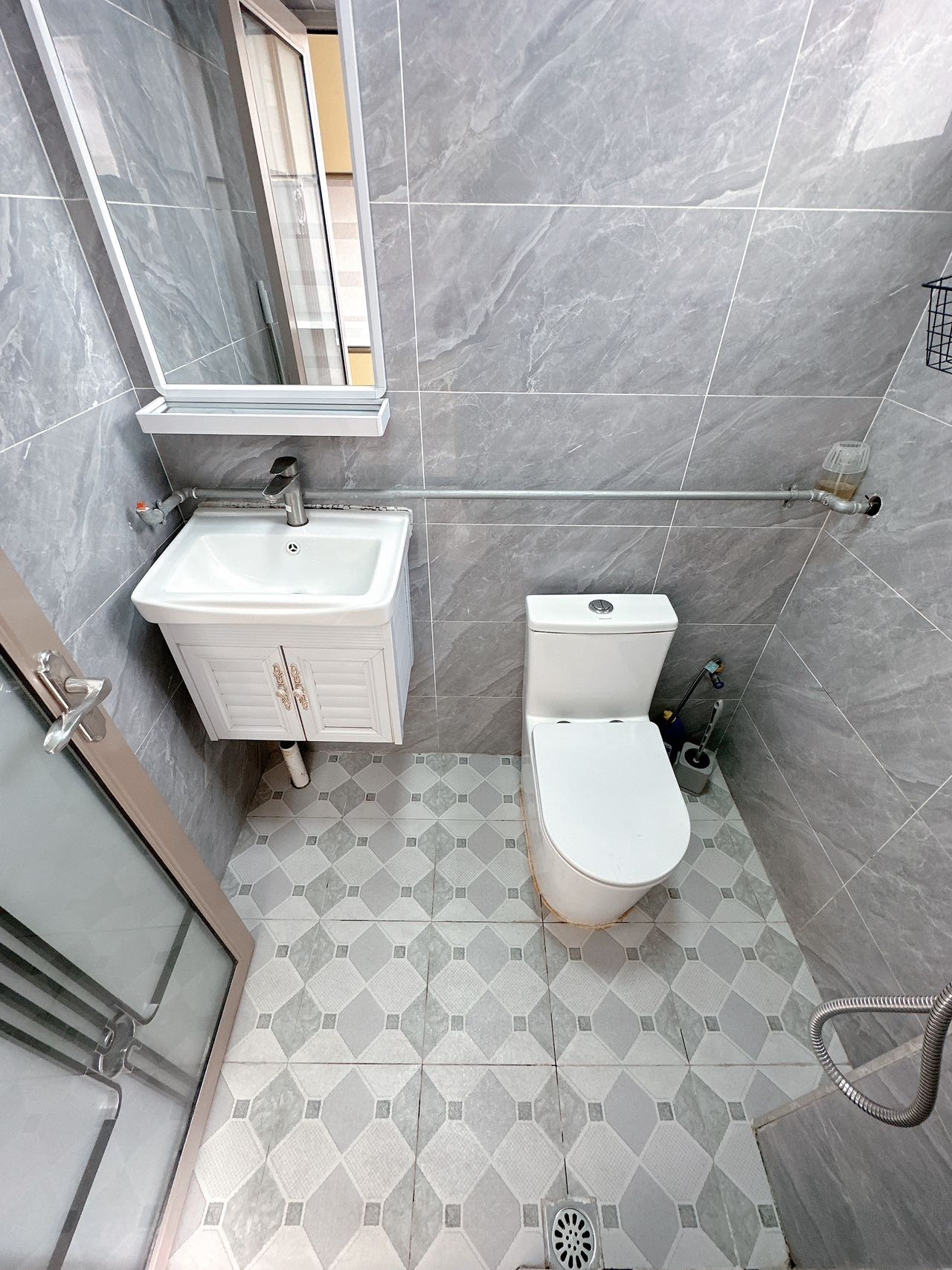 1748397695446501.jpg f043f6b0104fbdae1f596a29c80f668e.jpg