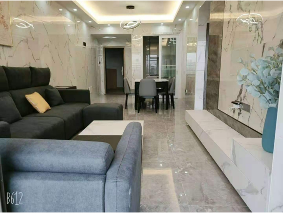 逸郡華庭71平兩房特價(jià)63.8萬