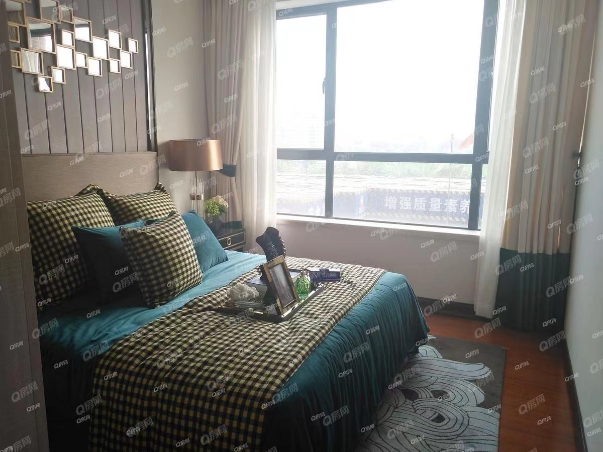 逸駿星園，星光明月花園均價16000元/平