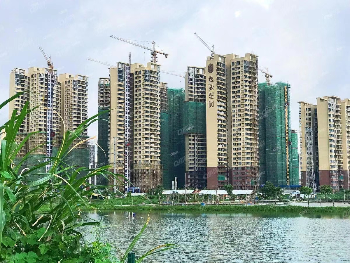 逸駿星園，星光明月花園均價16000元/平