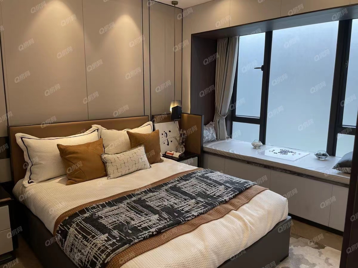 海倫堡玖悅云府-均價10500元/平