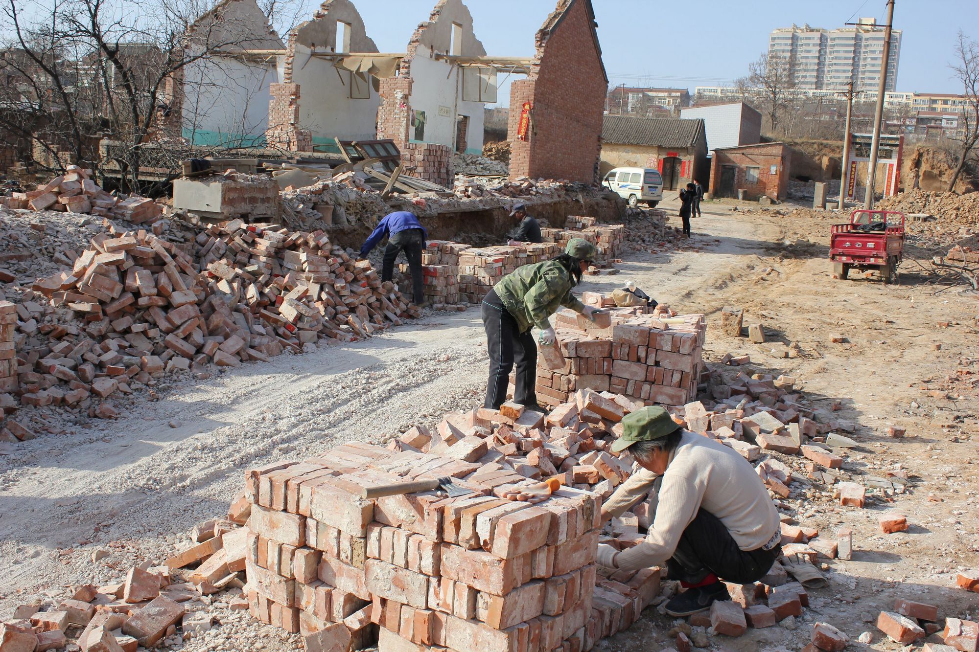 每次臨時安置費(fèi)都要得特別困難