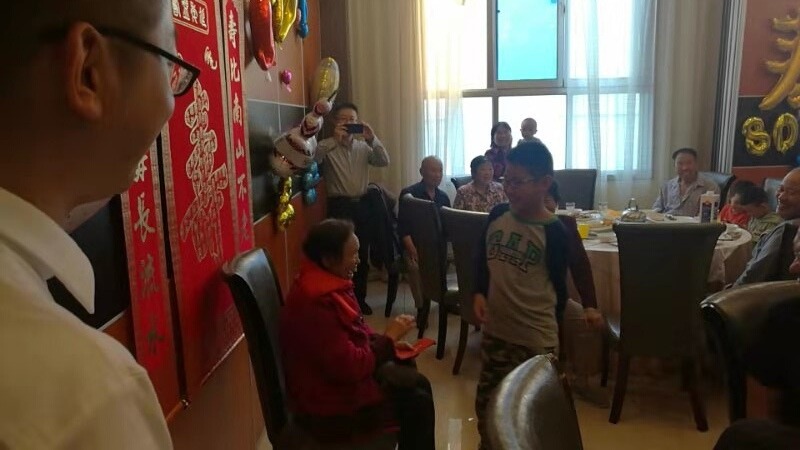 回遷房建設(shè)前的原農(nóng)田和建設(shè)后的對(duì)比