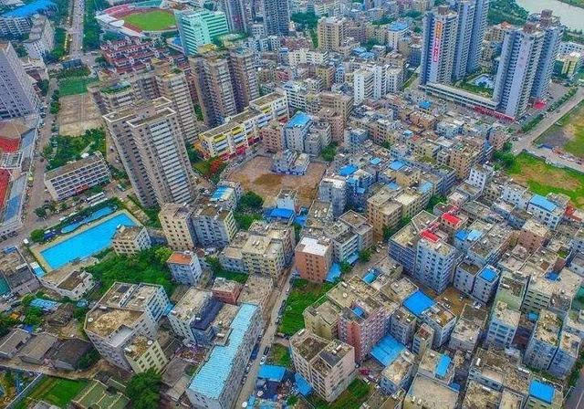 根據(jù)官方最初公示的?？谄虏?></img></p>
<p><strong>可以跟你租房子結(jié)婚的女孩子幾乎沒有</strong></p>
<p>1、【粉絲主張】啥時(shí)候讓我住上回遷房。我的老房子在東羊角，2014年中央政府要建設(shè)路東延，遭課征了。</p>
<p>2、這都往后6年了，鋼筋還沒有鑿。小孩子也高中畢業(yè)了，老太太也老了，有的也已無此了。</p>
<p>3、我們不知道我的老房子，我的家什么時(shí)候即可還給我。</p>
<p>4、小孩子過幾年要是談婚論嫁了。能夠跟你租新房子訂婚的女孩兒全都不能。</p>
<p>5、我們一家在外邊租新房子住。不能潛能的中央政府就會(huì)欺侮百姓。</p>
<p>6、不知道你們這些有新房子的人若想體味我們的難處。</p>
<p>7、邢臺(tái)襄都區(qū)政府辦公室 。經(jīng)介紹該市民所言為東馬蹄征地改擴(kuò)建工程項(xiàng)目，該投資項(xiàng)目由區(qū)委縣級(jí)黨政干部轉(zhuǎn)包，并實(shí)際協(xié)同各項(xiàng)教育工作重大進(jìn)展。</p>
<p>8、現(xiàn)階段建設(shè)項(xiàng)目正在進(jìn)行辦理手續(xù)耕地托市證件。已已經(jīng)開始竣工規(guī)劃正溝槽，工程進(jìn)度開發(fā)計(jì)劃9月起基坑橋面，年底能出相乘零。</p>
<p><strong>搖號(hào)之前她已經(jīng)去參觀過回遷房</strong></p>
<p>1、當(dāng)天上午8點(diǎn)半，本報(bào)記者在坡博坡巷棚改工程項(xiàng)目選房競(jìng)拍大型活動(dòng)現(xiàn)場(chǎng)見到，住戶個(gè)個(gè)臉上充滿期盼與欣慰，寒暄極歡。</p>
<p>2、“我們一家也已興高采烈要住進(jìn)去了。”遭征收人王女士是原坡博村人，競(jìng)拍之前她早已去實(shí)地考察過回遷房，對(duì)自然環(huán)境等各個(gè)方面都較為高興，“以前住的路很窄，出游很不便，現(xiàn)在外部環(huán)境好了，居住條件還好，周邊才有幼兒園、購(gòu)物中心、診所等交通設(shè)施，我們也很開心。</p>
<p>3、競(jìng)拍整個(gè)過程中，村民屏息凝神，緊盯著屏幕上的搖號(hào)池，現(xiàn)場(chǎng)秩序井然。</p>
<p>4、當(dāng)天參予選房先后順序競(jìng)拍的課稅現(xiàn)場(chǎng)注冊(cè)號(hào)共3846個(gè)，采用的是借由主權(quán)國(guó)家版權(quán)局注冊(cè)的筆記本電腦競(jìng)拍管理系統(tǒng)，按照加盟等待時(shí)間分66個(gè)季節(jié)展開競(jìng)拍。</p>
<p>5、“為確保本次競(jìng)拍公益活動(dòng)的公開、公平、公正，我們受邀了南海公證處、新聞報(bào)道新聞媒體開展全程注冊(cè)登記監(jiān)察，與此同時(shí)邀了區(qū)政協(xié)主席及政協(xié)常務(wù)委員，和坡博、坡巷兩個(gè)居委會(huì)及動(dòng)遷集團(tuán)公推的100名被征收人代表全程積極參與觀賞及監(jiān)察。</p>
<p><img src=