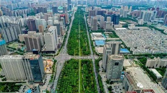 北山門(mén)口村內(nèi)動(dòng)員拆遷的條幅已經(jīng)掛出